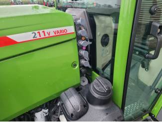 smalspoortractoren Fendt 211 vario gen3 profi plus