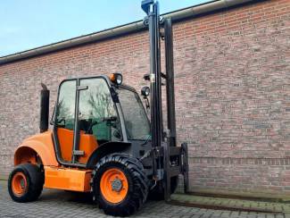 RuwTerrein Heftruck (4x4)