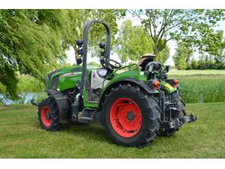 smalspoortractoren Fendt 208 VA Vario S3 Cabrio Smalspoor/Fruitteelttractor