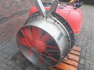 spuitmachines en toebehoren Blowerspuit 200 liter