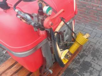 spuitmachines en toebehoren Blowerspuit 200 liter