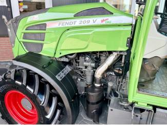 smalspoortractoren Fendt 209v Vario 4200 uur