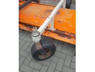 cirkelmaaiers Brede Weidebloter