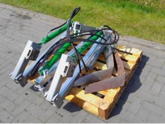 spuitmachines en toebehoren Portaaltractor + Werktuigen