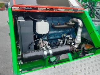 spuitmachines en toebehoren Portaaltractor + Werktuigen