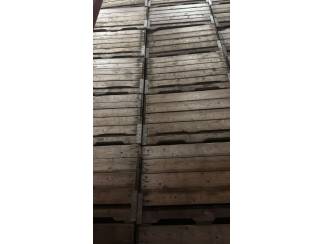 Te koop 3000 voorraadbakken/kisten
