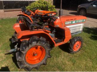 pluktreinen Kubota B1402 ,4 wiel drive, 3 cillinder diesel , 17 PK,  kenteken