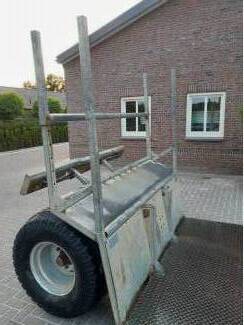 aanhangwagens Platformkar met Stuuras