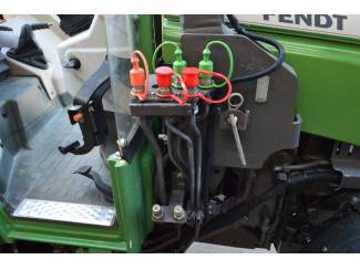 smalspoortractoren Fendt 207 VA Vario Cabrio Smalspoor/Fruitteelt tractor