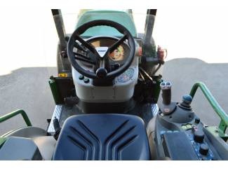 smalspoortractoren Fendt 207 VA Vario Cabrio Smalspoor/Fruitteelt tractor