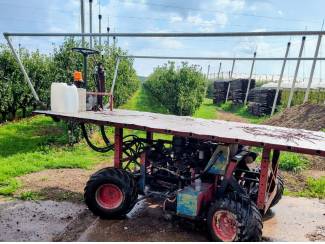 hoogwerkers en plukkoppers Zelf rijdende hoogwerker