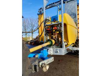 drie rijer spuit KWH 3R2 Boomgaardspuit