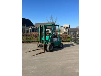 heftrucks stapelaars palletwagens Prins Ruwterreinheftruck te koop / te huur