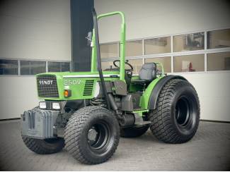 smalspoortractoren Fendt 250v, 4x4, 5831 uur, cabrio