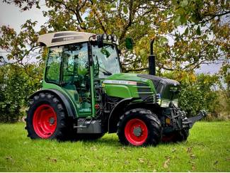 smalspoortractoren Fendt 211 V Vario Profi Smalspoor/Fruitteelt tractor