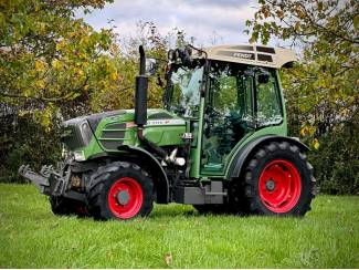 Fendt 211 V Vario Profi Smalspoor/Fruitteelt tractor