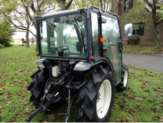 smalspoortractoren Kubota extra laag