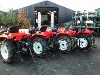 pluktreintractoren 12 stuks Yanmar F15