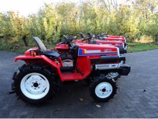 pluktreintractoren 12 stuks Yanmar F15