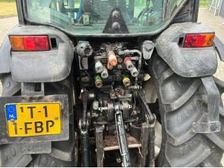 smalspoortractoren New Holland TN75VA smalspoortrekker - 2005