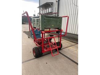 hoogwerkers en plukkoppers 2 bijna identieke veelzijdige hoogwerkers met Honda GX 270 motor