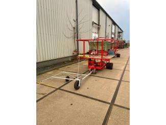 hoogwerkers en plukkoppers 2 bijna identieke veelzijdige hoogwerkers met Honda GX 270 motor