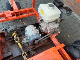 hoogwerkers en plukkoppers Rijenvolgende Terreinhoogwerker