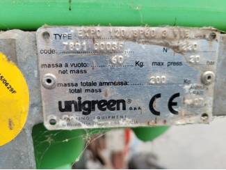 smalspoortractoren Iseki tx 1300 verhoogd met kappenspuit en toeboren