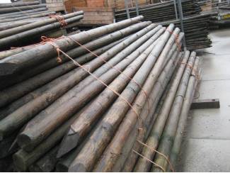 Appels Te koop gefreesde geimpregneerd gepunte boompalen