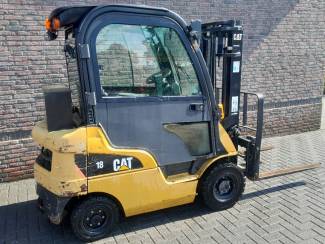 Compacte Diesel Heftruck met Cabine