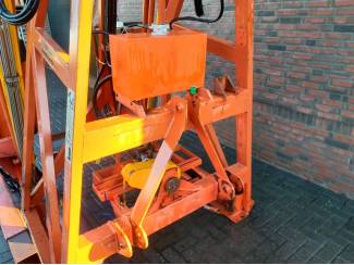 hoogwerkers en plukkoppers Snoeihoogwerker