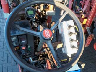 spuitmachines en toebehoren Portaaltractor 4WD + Werktuigen