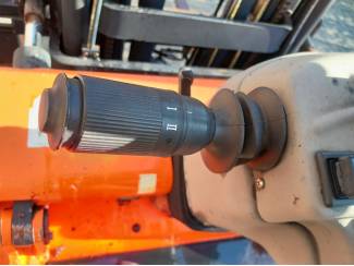 heftrucks stapelaars palletwagens Compacte Diesel Ruwterreinheftruck