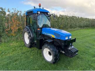 New Holland TN95va