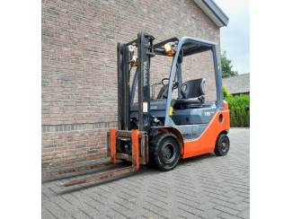 heftrucks stapelaars palletwagens Compacte Diesel Heftruck