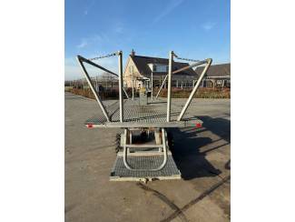 hoogwerkers en plukkoppers Boreco hoogwerker