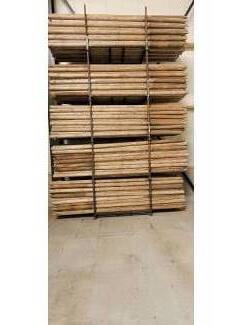 partij gefreesde ge&iuml;mpregneerde palen 350x10cm