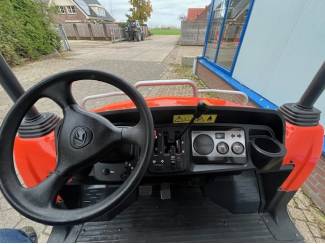 smalspoortractoren Kubota RTV 900 4 WD