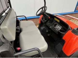 smalspoortractoren Kubota RTV 900 4 WD