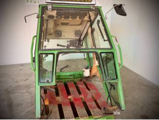 smalspoortractoren Fendt cabine 250v, 260v,270v,280v