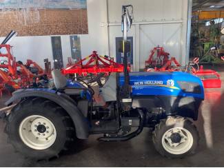 smalspoortractoren New Holland T4.75V EXPORT ONLY
