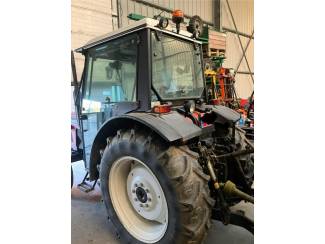 smalspoortractoren new holland 82-86