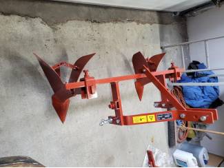 mechanische onkruidbestrijding Aanaarder / aanaardploeg  aldo biagioli  as5/2-3p