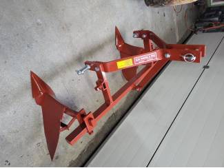 mechanische onkruidbestrijding Aanaarder / aanaardploeg  aldo biagioli  as5/2-3p