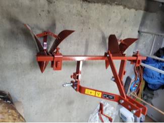 mechanische onkruidbestrijding Aanaarder / aanaardploeg  aldo biagioli  as5/2-3p