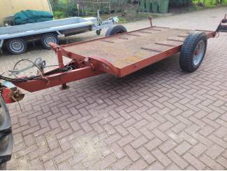 smalspoortractoren Francini oprijwagen