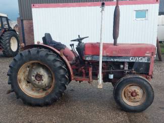 smalspoortractoren Case international 633