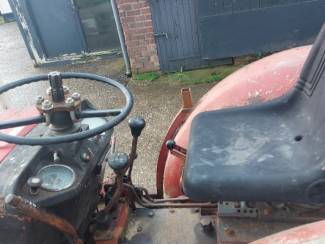 smalspoortractoren Case international 633