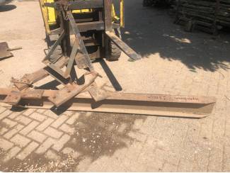 Zelf bouw grond schuif in de drie punt hefinrichting