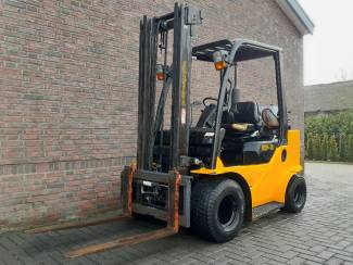 heftrucks stapelaars palletwagens Toyota Veldheftruck